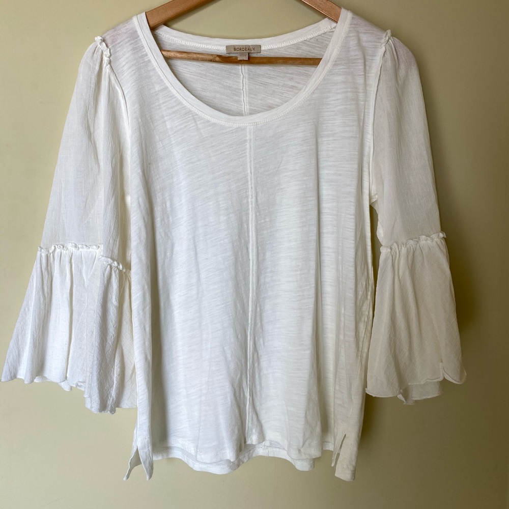 Anthropologie white tee/blouse size medium